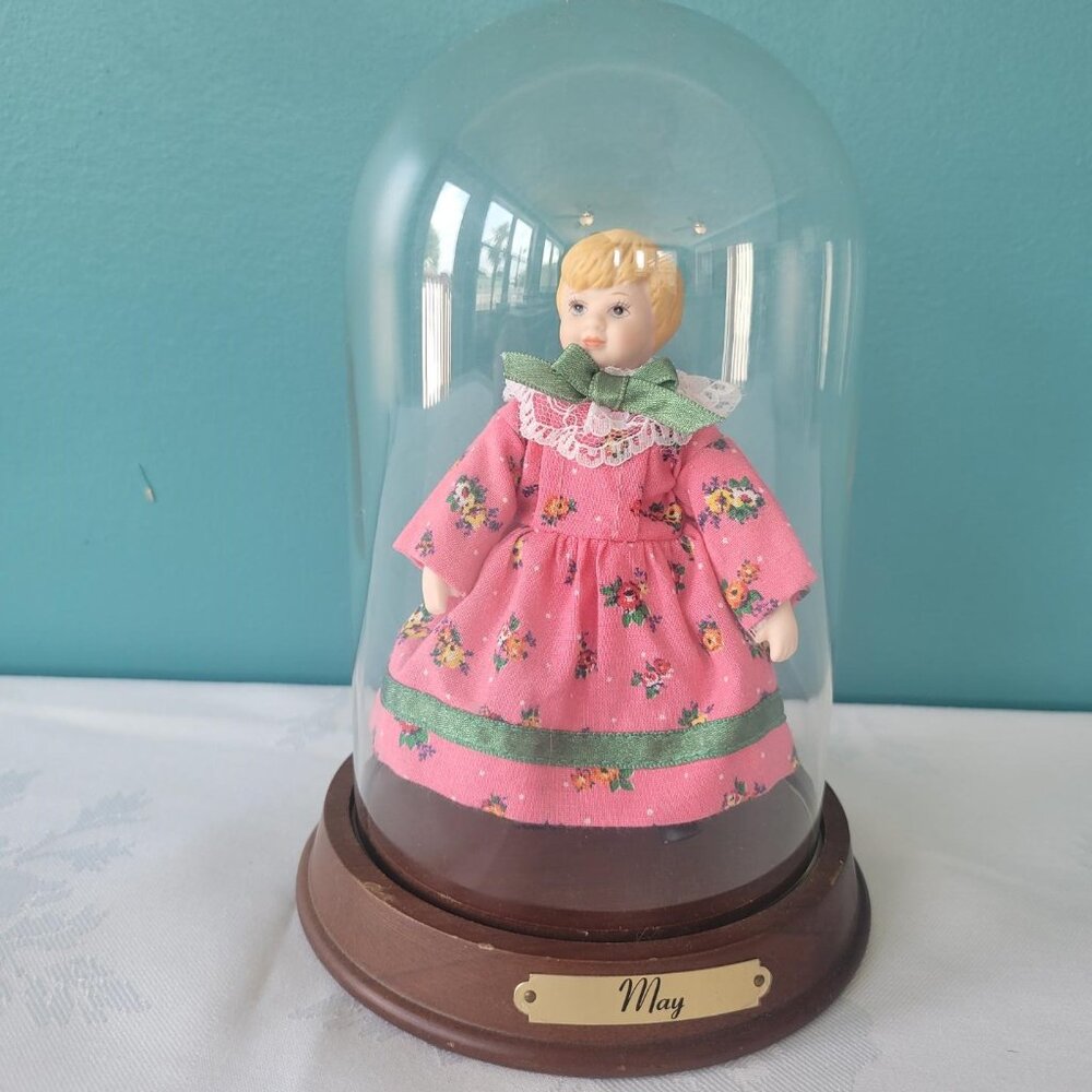 1997 Goebel Betty Jane Carter Dolls Limited Edition 345/1000- "May"